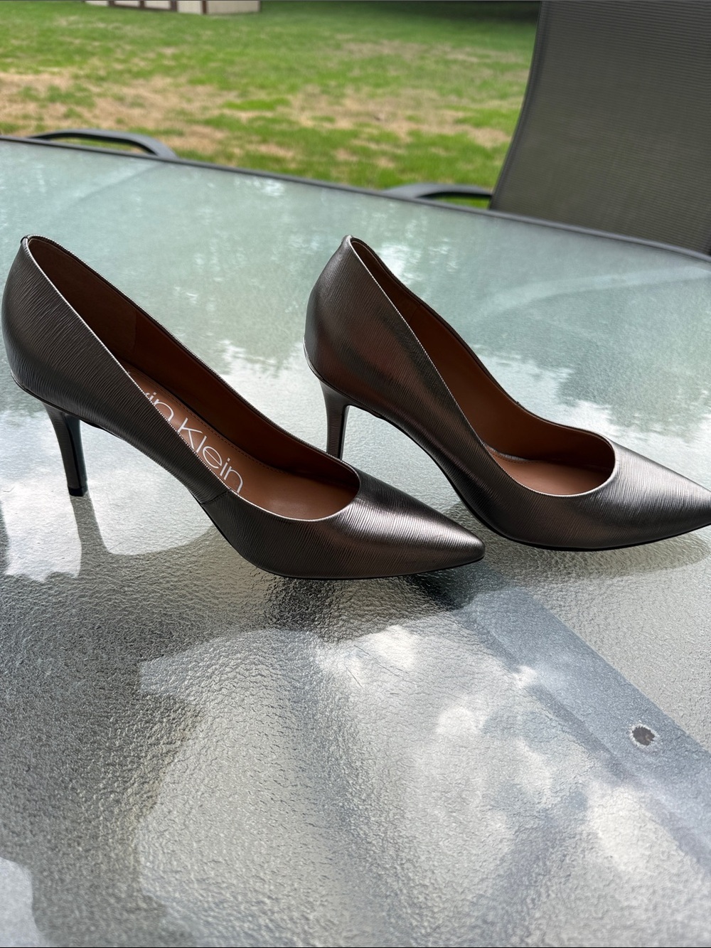Calvin Klein Metallic Silver Pointed Pumps - never worn!!! - Picture 7 of 9